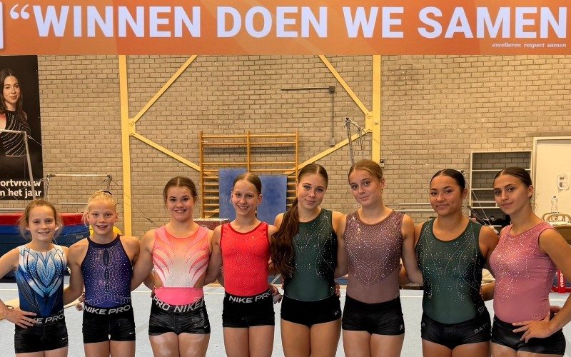 Dromen doe je alleen. De top bereik je samen.