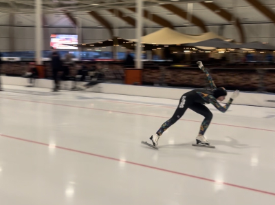 Help Esra op weg naar het nieuwe seizoen, schaatsen, racefiets