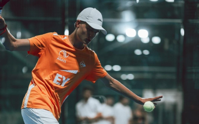 Elke training en elke ervaring maken mij sterker – steun mijn padelreis!